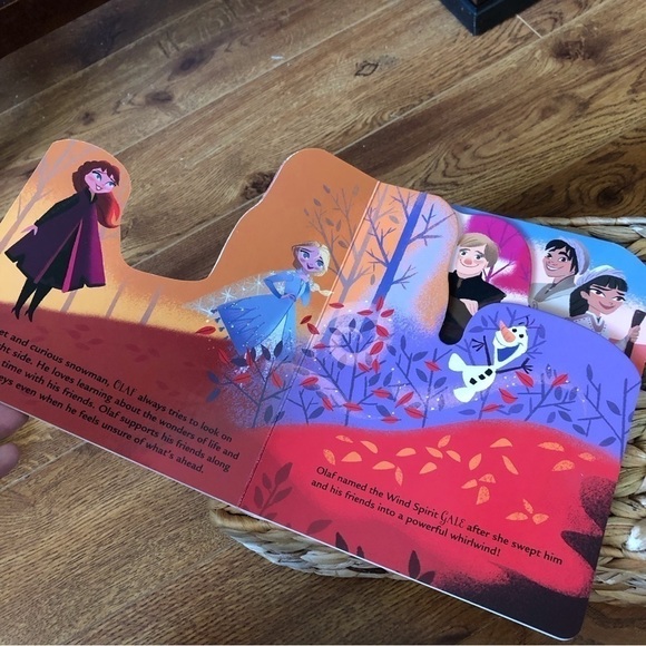 Children’s book: Disney: Frozen 2: Stronger Together board book - Picture 2 of 3